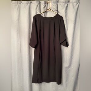 Elegant Calvin Klein Black Shift Dress with Tulip 3/4 sleeves